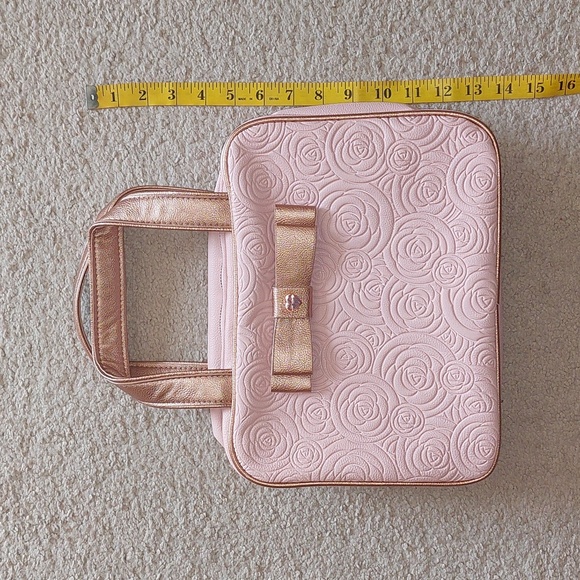 Betsey Johnson | Bags | Betsey Johnson New York Pink Roses  Betsey Johnson Pink Rose Gold Floral Bow Travel Cosmetic Bag